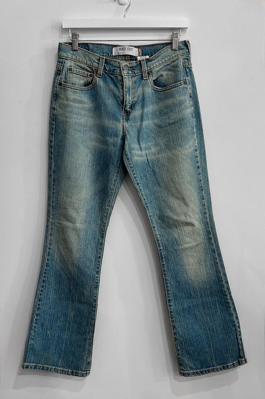 bootcut light wash levi's